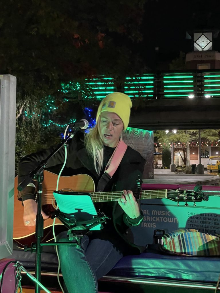 Artist: xxxxxxxxxxx Artist: xxxxxxxxxxx